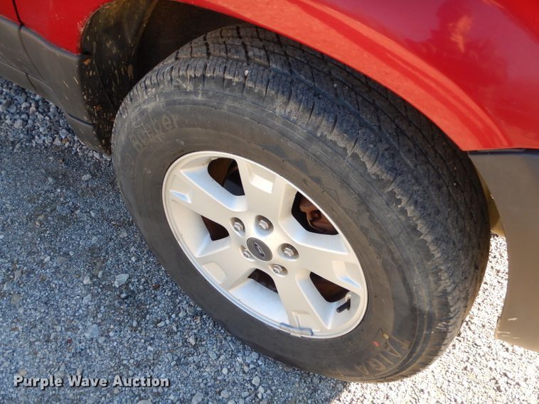 image for item FA9995 2006 Ford Escape XLT SUV