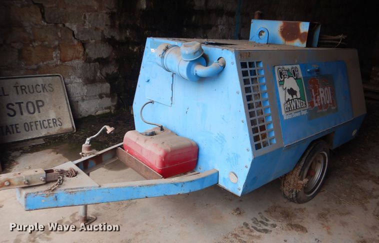 image for item FF9221 Leroi Q100G air compressor