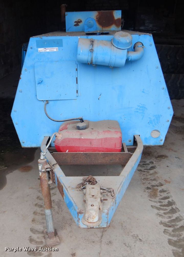 image for item FF9221 Leroi Q100G air compressor