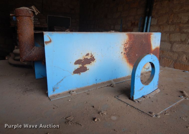 image for item FF9221 Leroi Q100G air compressor