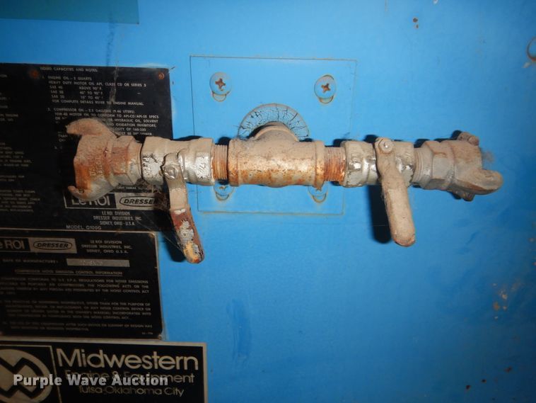 image for item FF9221 Leroi Q100G air compressor