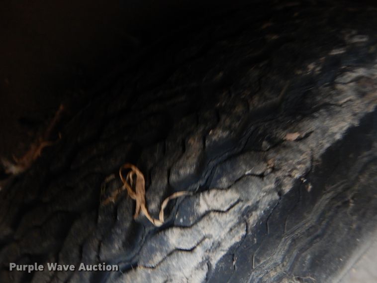 image for item FF9221 Leroi Q100G air compressor