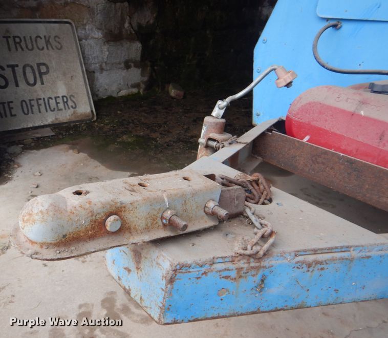 image for item FF9221 Leroi Q100G air compressor