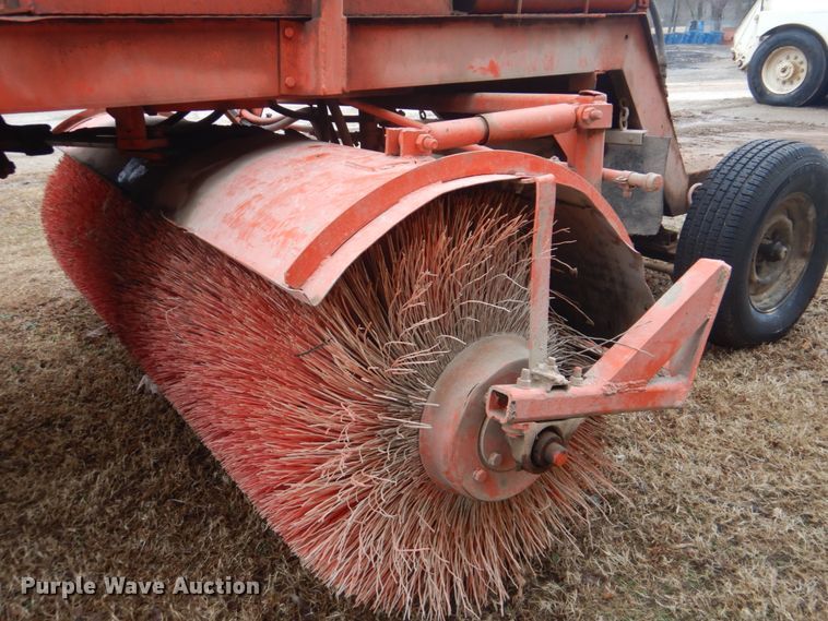 image for item FF9223 Broce T-10 broom