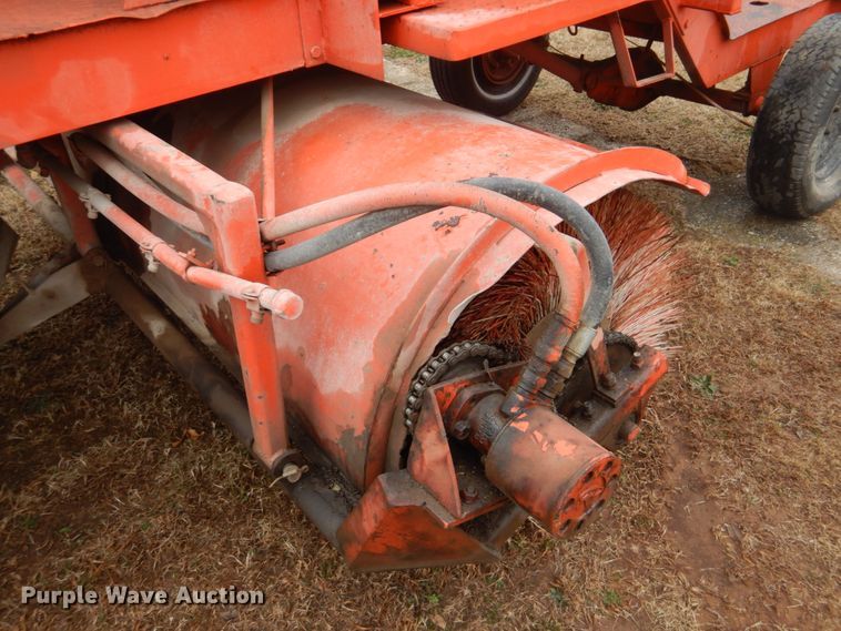 image for item FF9223 Broce T-10 broom