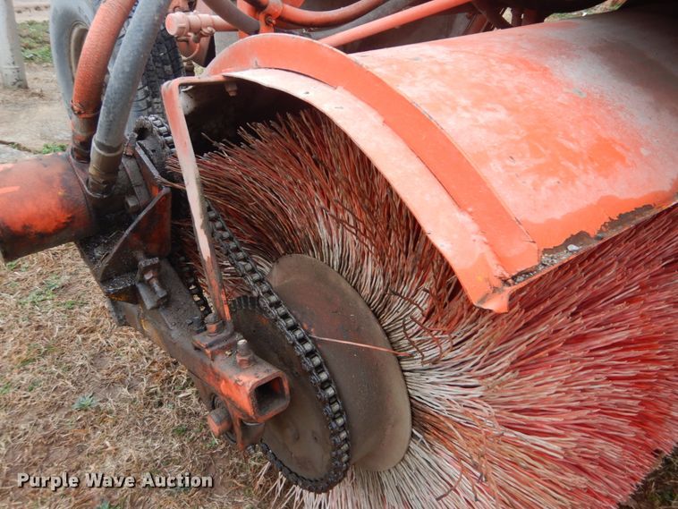 image for item FF9223 Broce T-10 broom