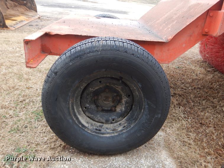 image for item FF9223 Broce T-10 broom