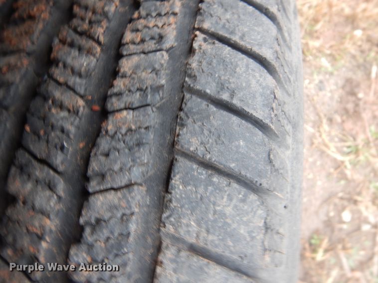 image for item FF9224 1997 Ford F450 Super Duty utility truck