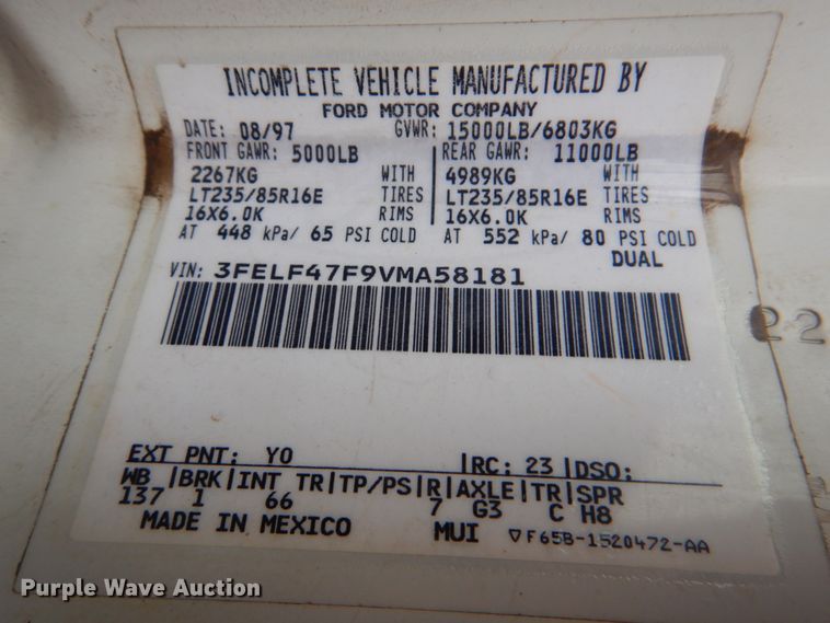 image for item FF9224 1997 Ford F450 Super Duty utility truck