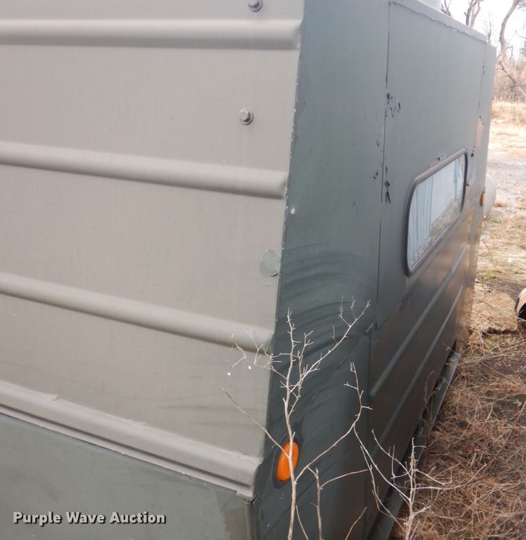 image for item FF9225 Enclosed utility bed