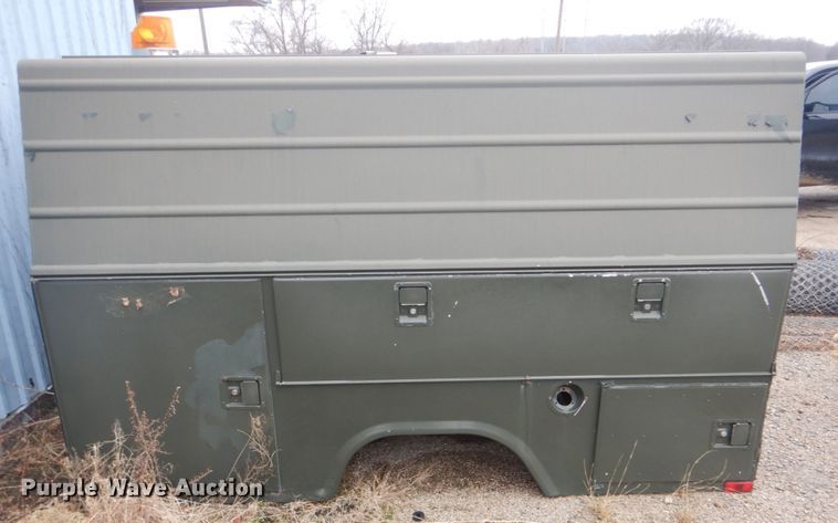 image for item FF9225 Enclosed utility bed