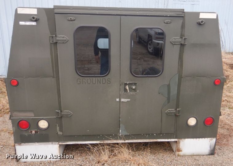 image for item FF9225 Enclosed utility bed