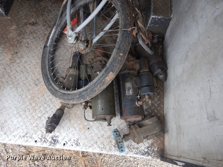 image for item FF9225 Enclosed utility bed