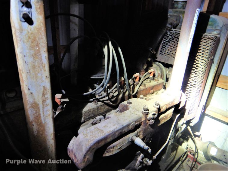 image for item FF9226 Signal Corps PE79-F generator