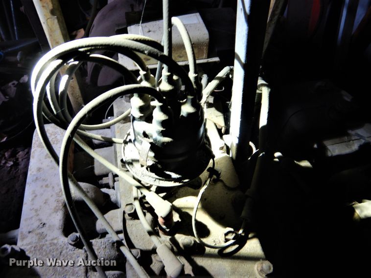 image for item FF9226 Signal Corps PE79-F generator