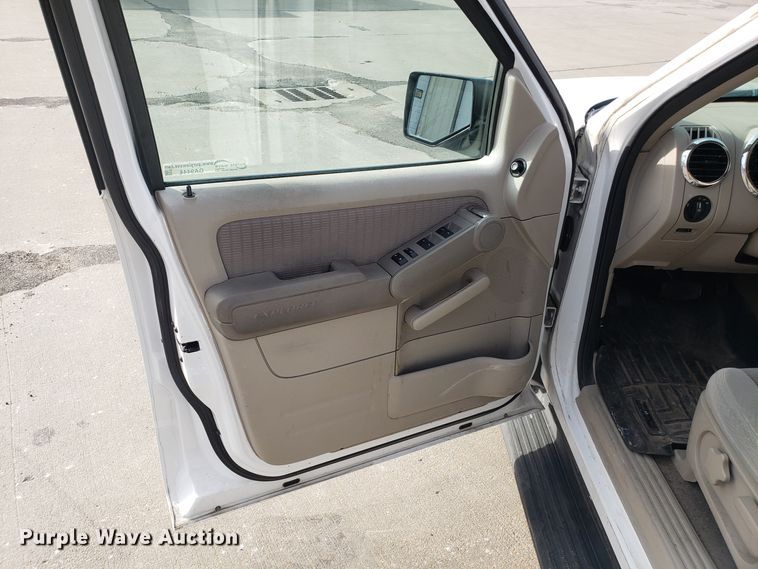 image for item GA9444 2007 Ford Explorer SUV