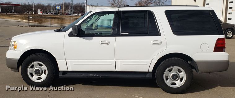 image for item GA9445 2003 Ford Expedition SUV