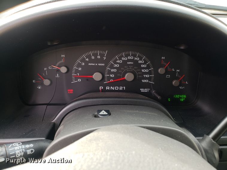 image for item GA9445 2003 Ford Expedition SUV