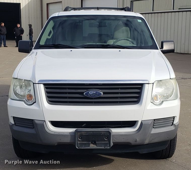 image for item GA9446 2006 Ford Explorer SUV