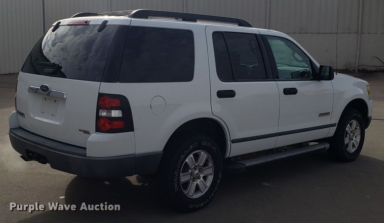 image for item GA9446 2006 Ford Explorer SUV