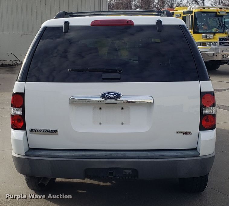 image for item GA9446 2006 Ford Explorer SUV