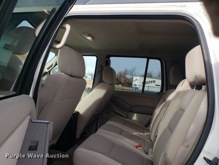image for item GA9446 2006 Ford Explorer SUV