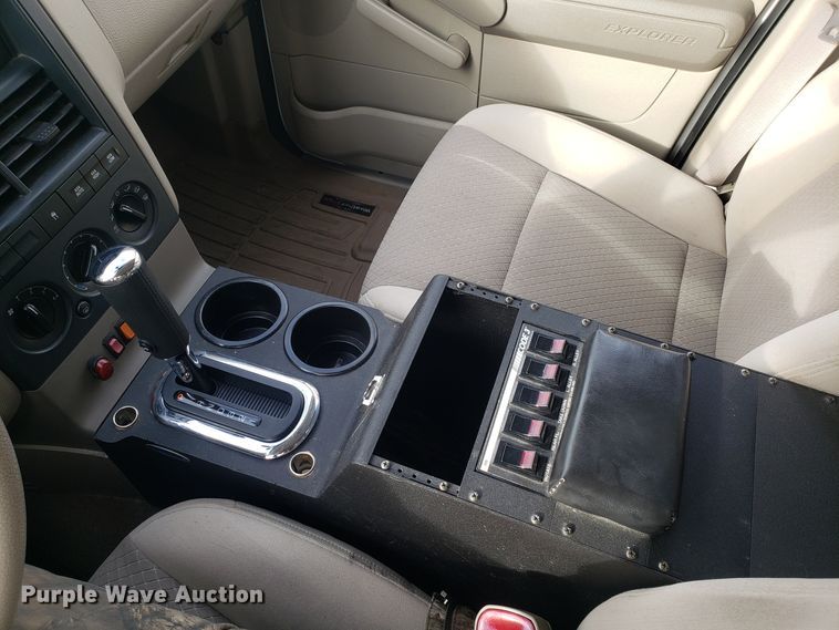 image for item GA9446 2006 Ford Explorer SUV