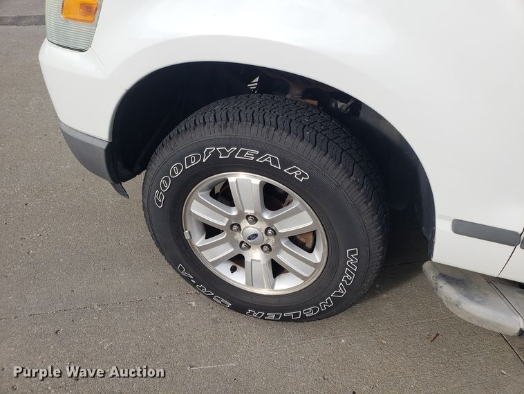 image for item GA9446 2006 Ford Explorer SUV