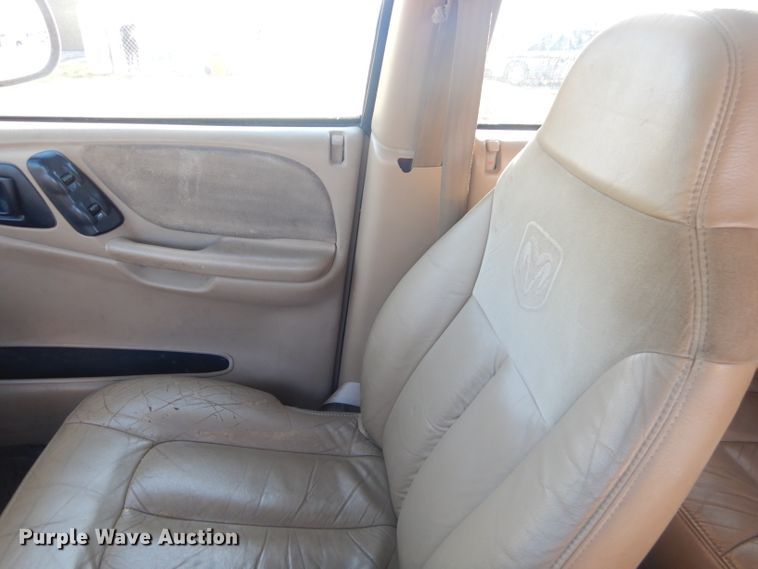 image for item GB9535 1999 Dodge Durango SLT SUV