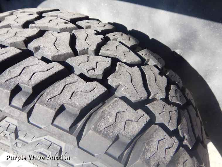 image for item GB9535 1999 Dodge Durango SLT SUV