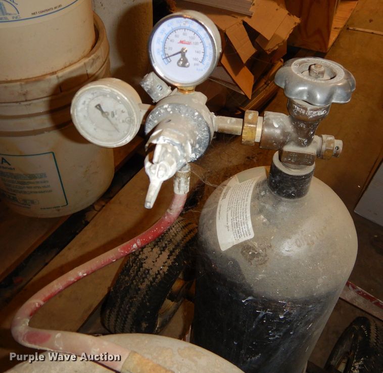 image for item GB9637 Paint Striper