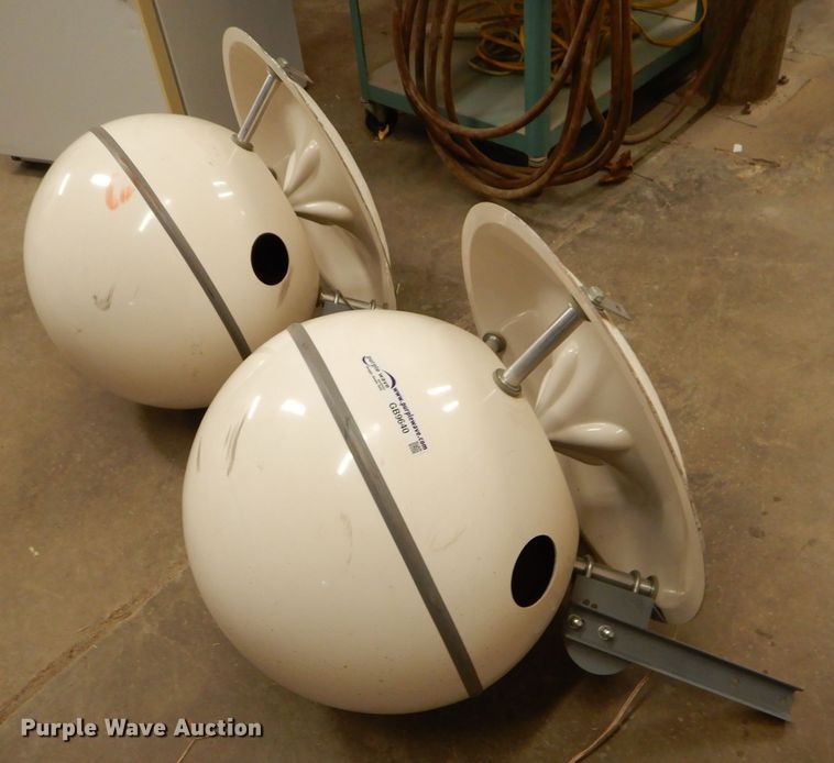 image for item GB9640 (2) speakers