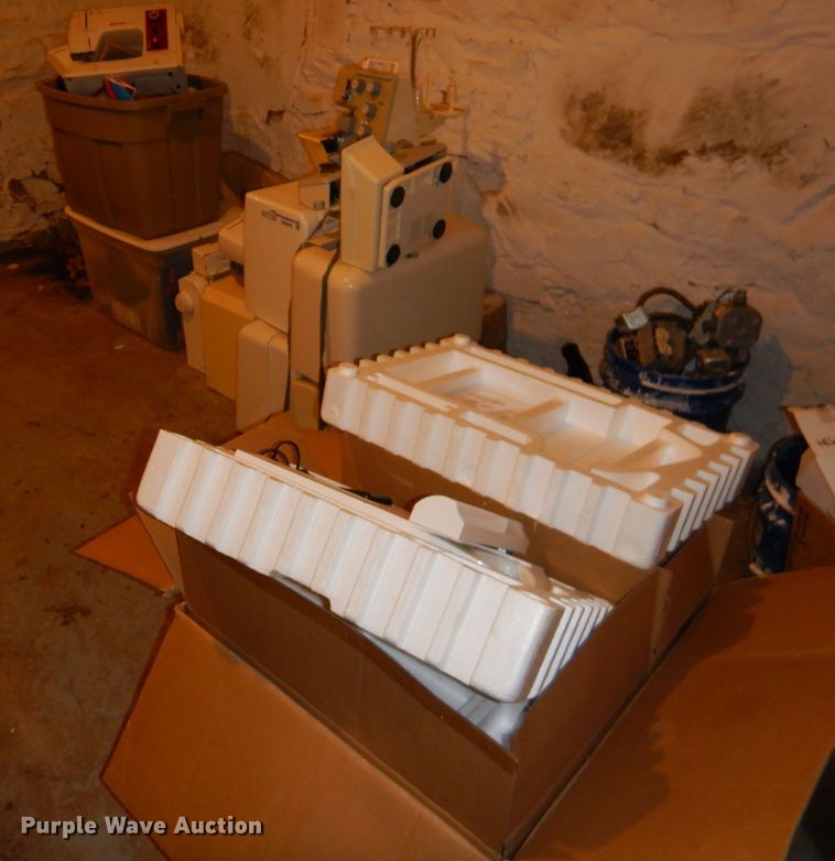 image for item GB9646 (8) sewing machines