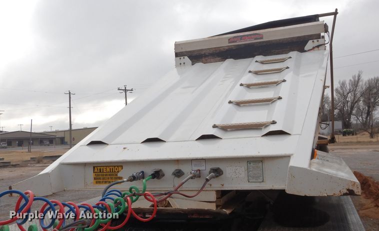 image for item GE9051 2014 Armorlite SBD-40 bottom dump trailer
