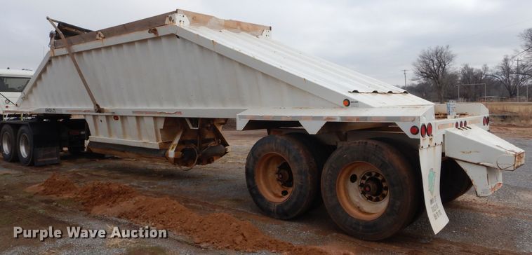 image for item GE9051 2014 Armorlite SBD-40 bottom dump trailer