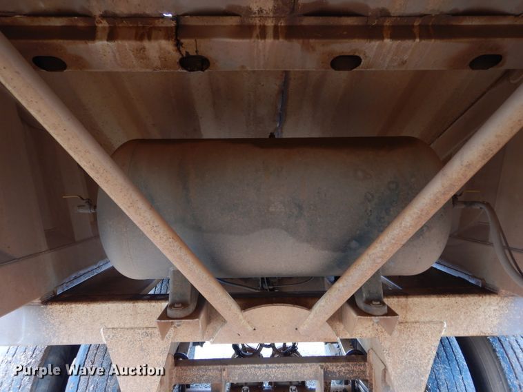 image for item GE9051 2014 Armorlite SBD-40 bottom dump trailer