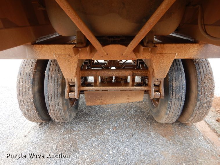 image for item GE9051 2014 Armorlite SBD-40 bottom dump trailer