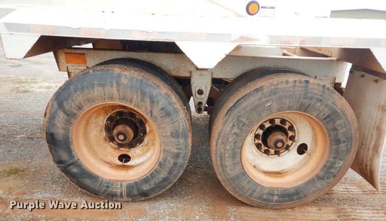 image for item GE9051 2014 Armorlite SBD-40 bottom dump trailer