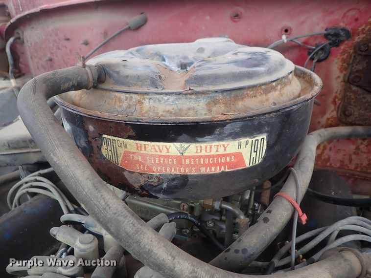 image for item GF9546 1972 Ford 600 dump flatbed truck