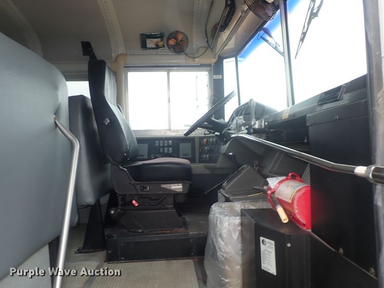 image for item GF9548 2000 Freightliner FS65 Thomas school bus