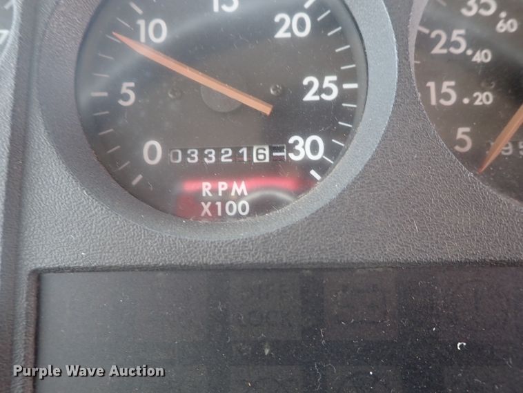 image for item GF9548 2000 Freightliner FS65 Thomas school bus