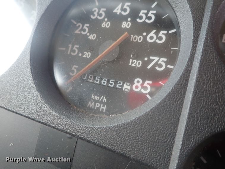 image for item GF9548 2000 Freightliner FS65 Thomas school bus