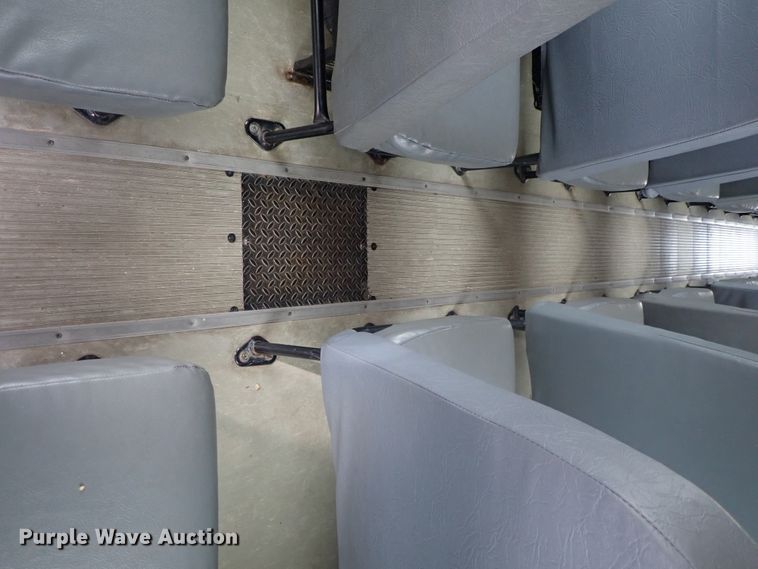 image for item GF9548 2000 Freightliner FS65 Thomas school bus