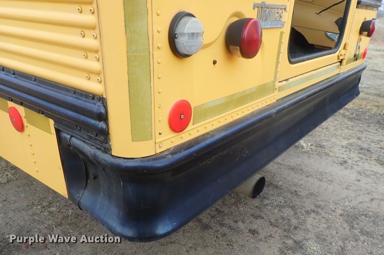 image for item GF9548 2000 Freightliner FS65 Thomas school bus