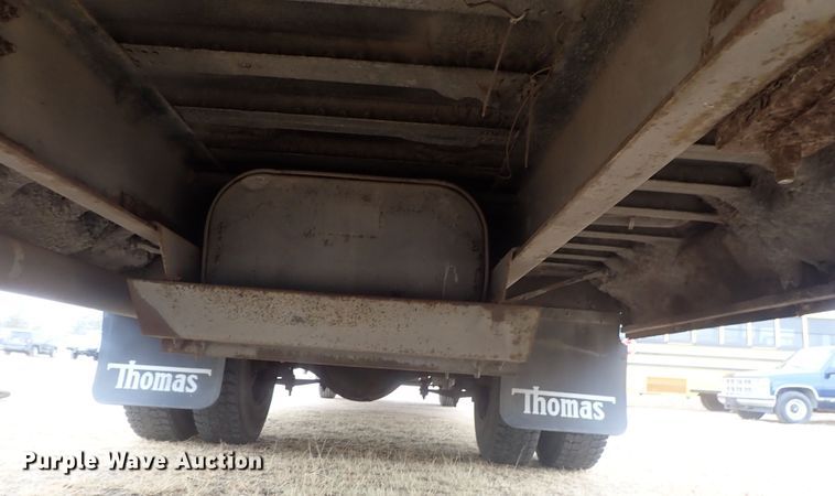 image for item GF9548 2000 Freightliner FS65 Thomas school bus