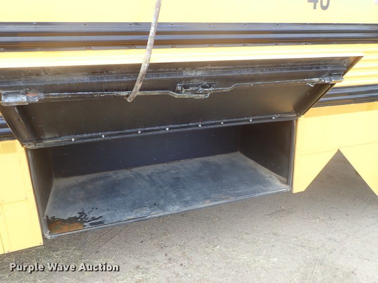 image for item GF9548 2000 Freightliner FS65 Thomas school bus