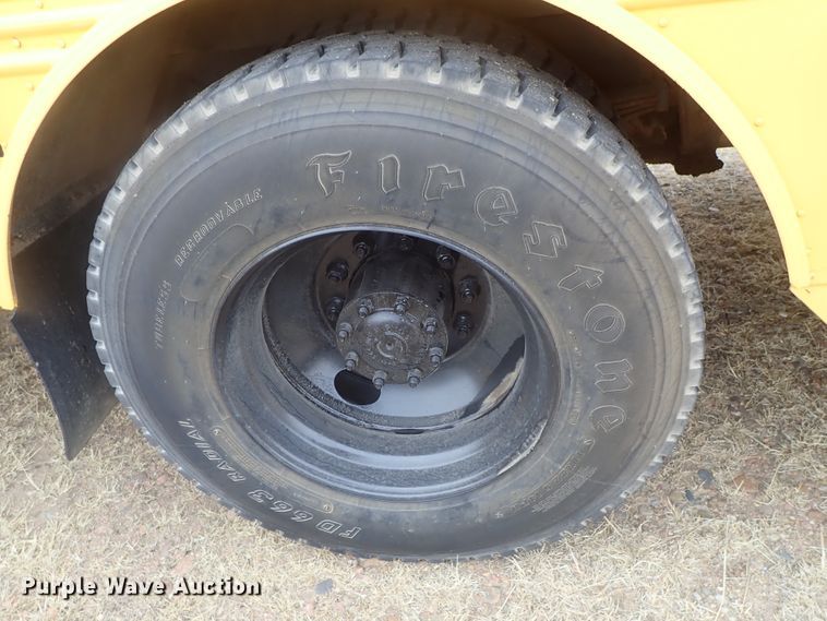 image for item GF9548 2000 Freightliner FS65 Thomas school bus