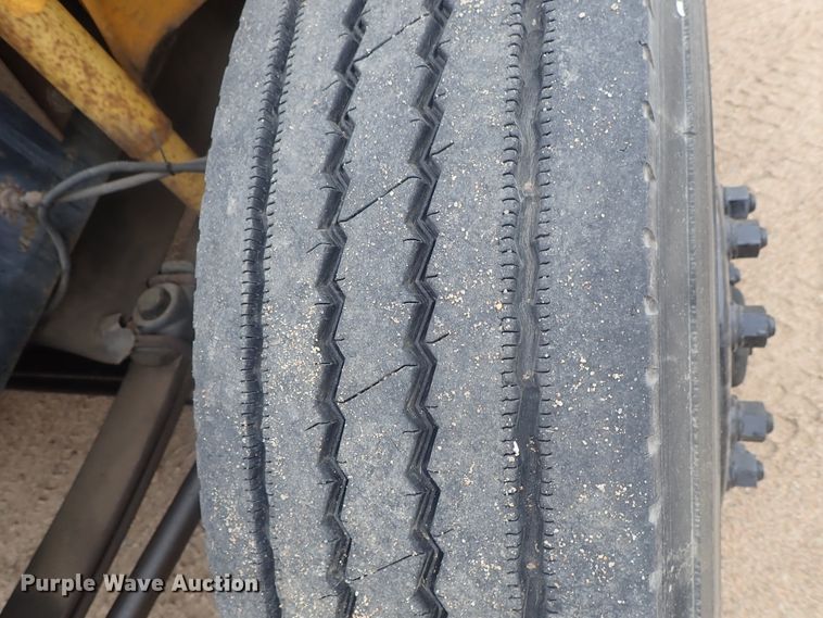 image for item GF9548 2000 Freightliner FS65 Thomas school bus