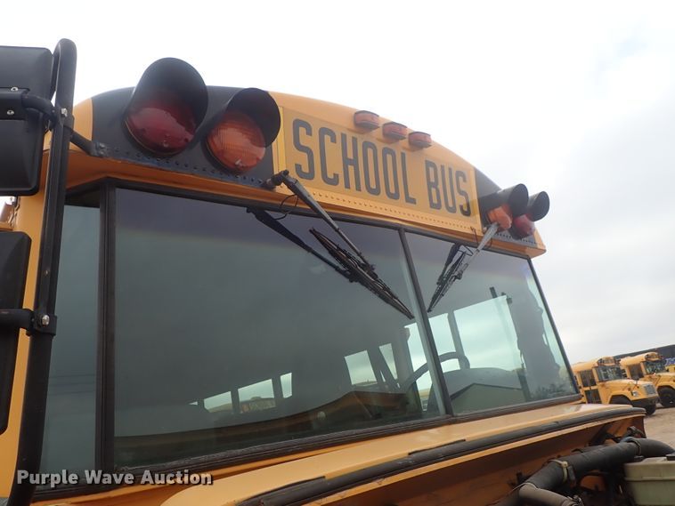 image for item GF9548 2000 Freightliner FS65 Thomas school bus