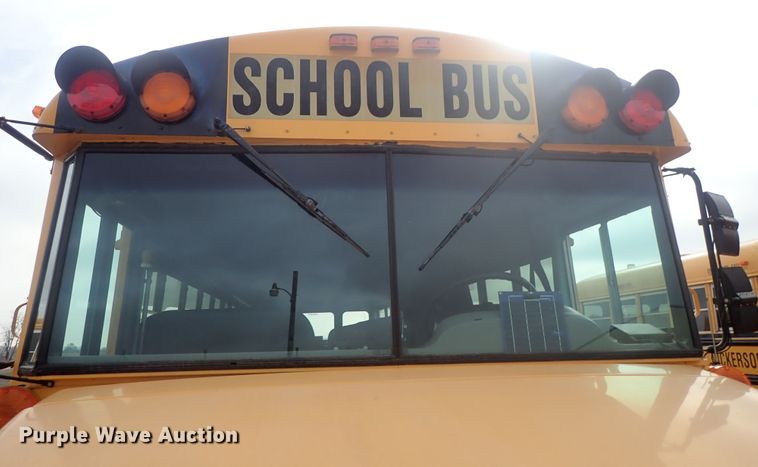 image for item GF9549 2005 Freightliner FS65 Thomas school bus